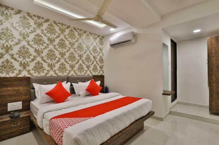 Hotel Pathik Villa Αχμπανταμπάντ Εξωτερικό φωτογραφία