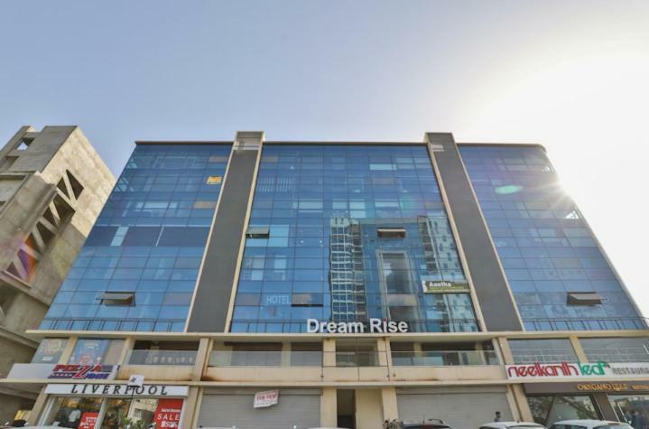 Hotel Pathik Villa Αχμπανταμπάντ Εξωτερικό φωτογραφία